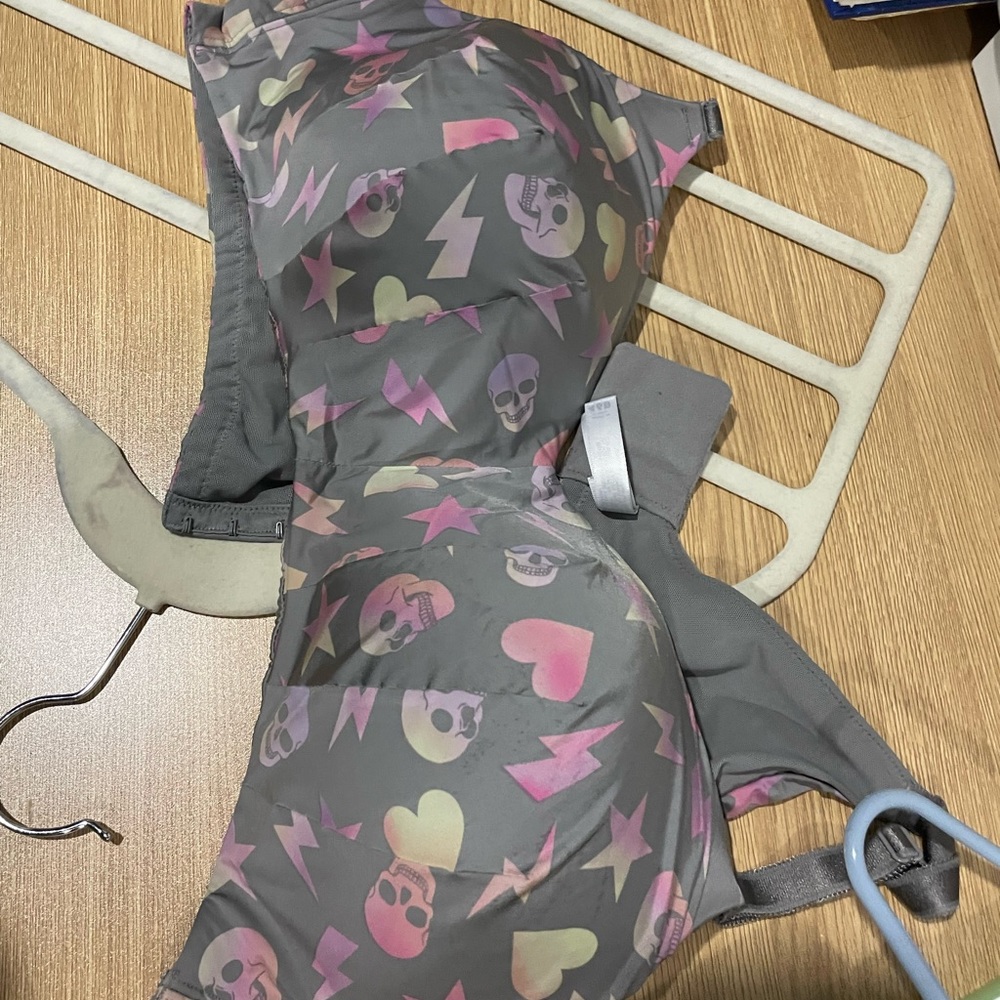 FUC Wireless Torrid Bra 46B